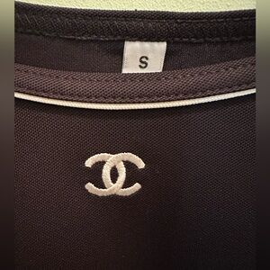 CLASSIC CHANEL TOP WITH CC